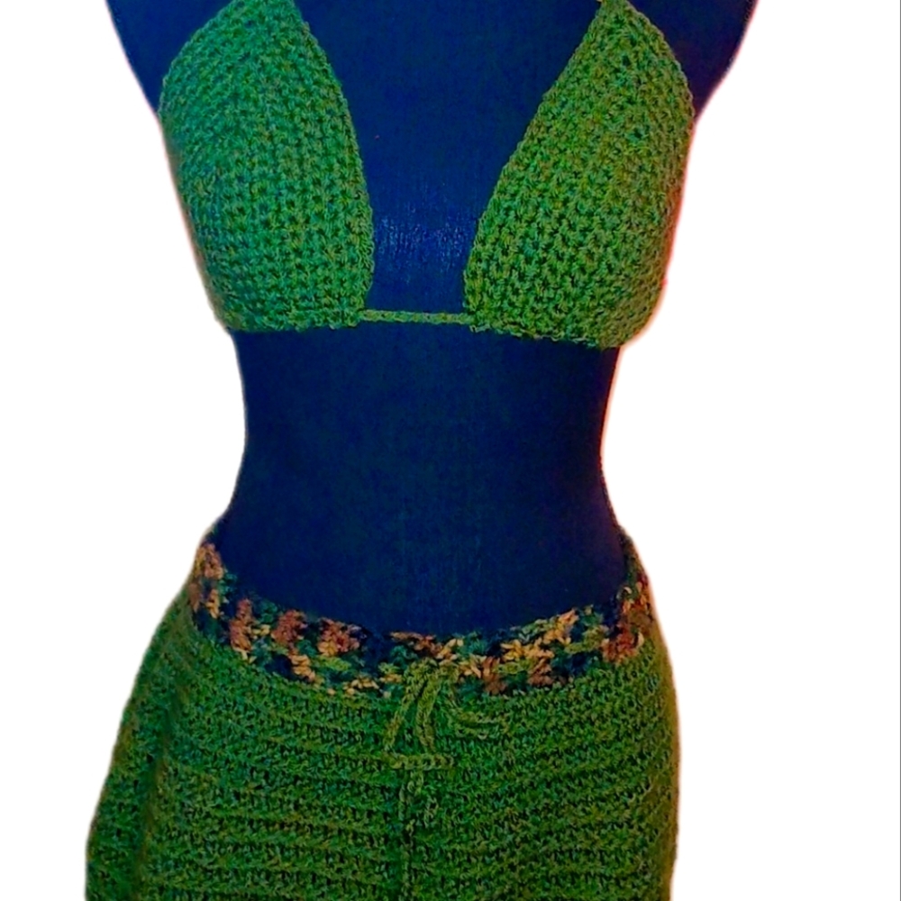 HANDMADE CROCHET BRA AND SKIRT WITH MESH TRIM SET ❤️